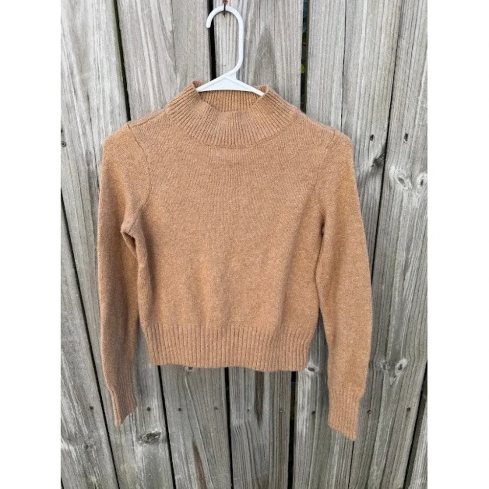 Academia Minimalist American Eagle Mock Neck Sweater XS Tan Ribbed Knit Pullover